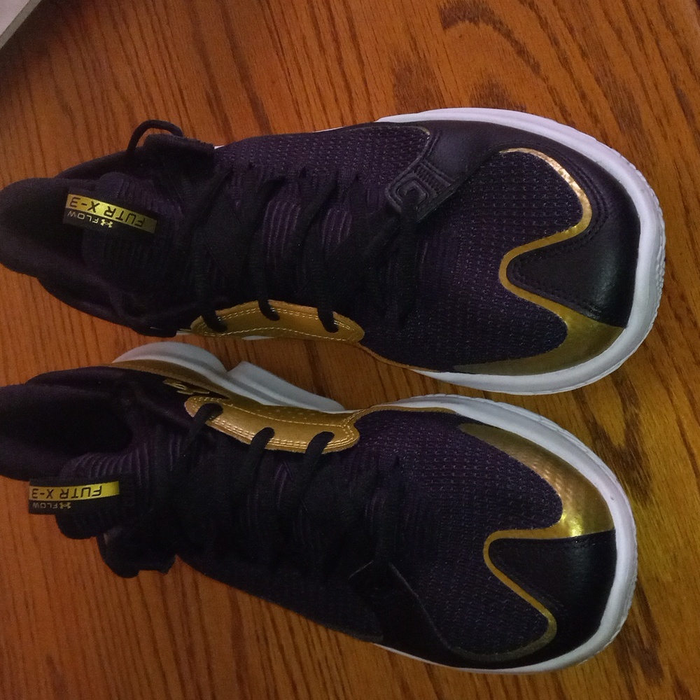 Mens shoes